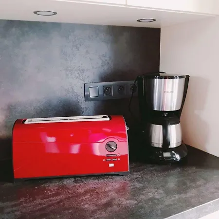 Gîte de charme en pierre avec poêle à pellets Hébergement de vacances *