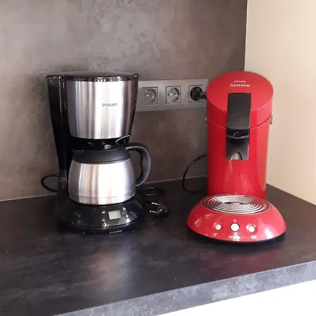 Gite En Pierre Au Chant Des Roches Vakantiehuis *